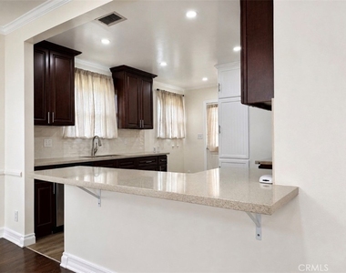 14461 Cullen - Photo Thumbnail 6