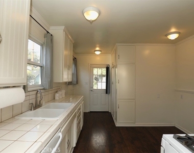 14461 Cullen - Photo Thumbnail 5