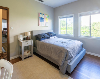 1541 Rose Villa Street - Photo Thumbnail 20
