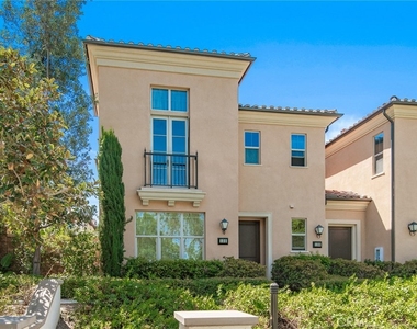 132 Parkwood - Photo Thumbnail 1