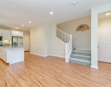 132 Parkwood - Photo Thumbnail 4