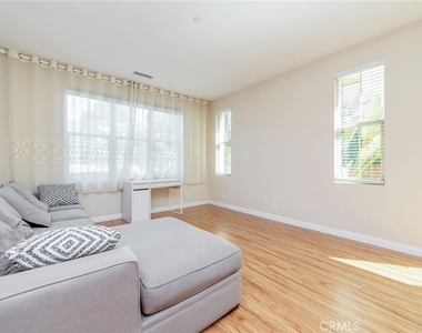 132 Parkwood - Photo Thumbnail 5