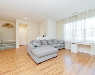 132 Parkwood - Photo Thumbnail 18