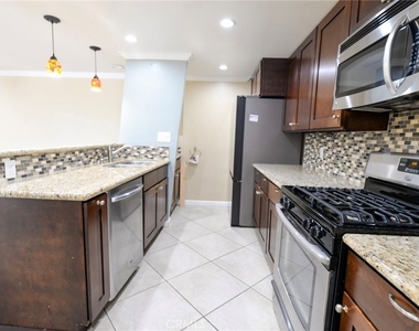 2501 S. El Camino Real - Photo Thumbnail 7