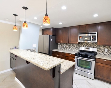 2501 S. El Camino Real - Photo Thumbnail 5