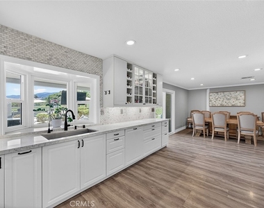2897 Cape Drive - Photo Thumbnail 9