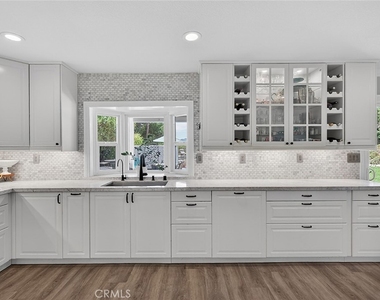 2897 Cape Drive - Photo Thumbnail 6