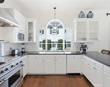 309 Marigold Avenue - Photo Thumbnail 15