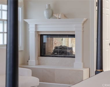 309 Marigold Avenue - Photo Thumbnail 1