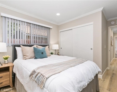 713 N Morgan Street N - Photo Thumbnail 12