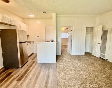 1820 W Sallie - Photo Thumbnail 7