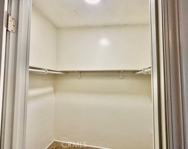 1820 W Sallie - Photo Thumbnail 16