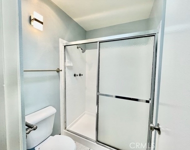 17181 Elm Street - Photo Thumbnail 12
