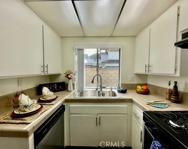 17181 Elm Street - Photo Thumbnail 23