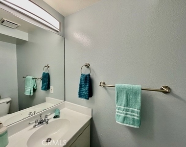 17181 Elm Street - Photo Thumbnail 31