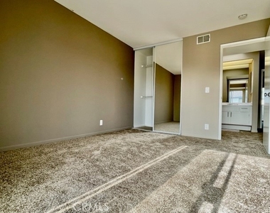 17181 Elm Street - Photo Thumbnail 37
