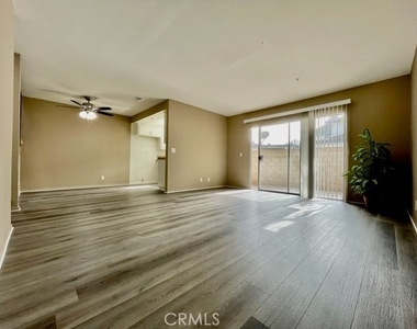 17181 Elm Street - Photo Thumbnail 15