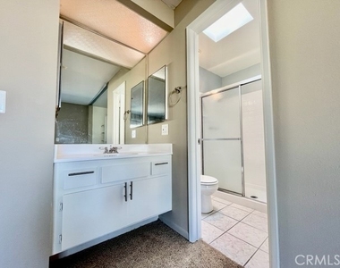 17181 Elm Street - Photo Thumbnail 13