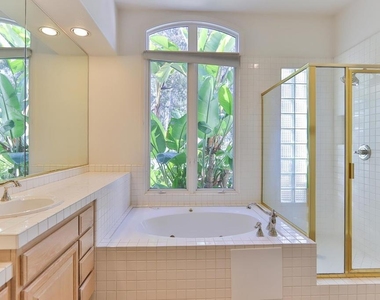 7163 Tern Place - Photo Thumbnail 14