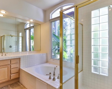 7163 Tern Place - Photo Thumbnail 12