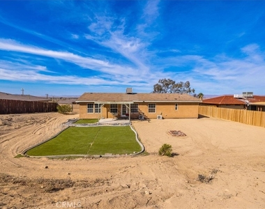 73777 Playa Vista - Photo Thumbnail 31