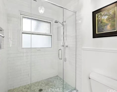 21 Encinitas - Photo Thumbnail 10