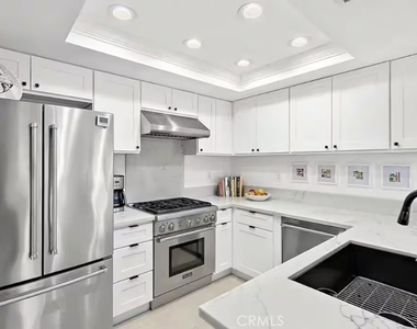 21 Encinitas - Photo Thumbnail 5