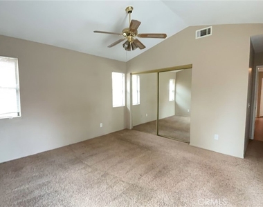 560 Boston Street - Photo Thumbnail 11