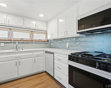 2744 E 20th Street - Photo Thumbnail 26
