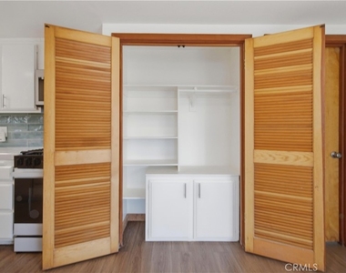 2744 E 20th Street - Photo Thumbnail 27