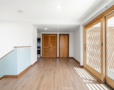 2744 E 20th Street - Photo Thumbnail 22