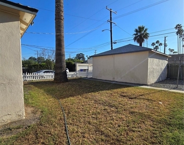 260 W 18th Street - Photo Thumbnail 16