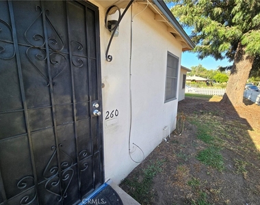260 W 18th Street - Photo Thumbnail 17