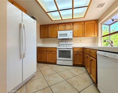 11768 Avalon - Photo Thumbnail 4