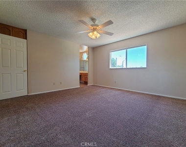 11768 Avalon - Photo Thumbnail 12