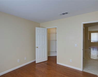 27166 Lasso Way - Photo Thumbnail 22