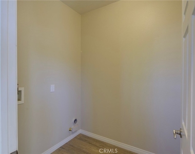 32018 Merano Street - Photo Thumbnail 20