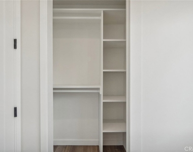 10719 Addison Street - Photo Thumbnail 47