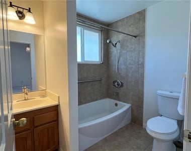 1037 Sunset Boulevard - Photo Thumbnail 6