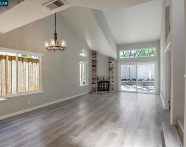 1539 Trimingham Dr - Photo Thumbnail 11