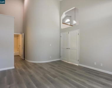 1539 Trimingham Dr - Photo Thumbnail 22