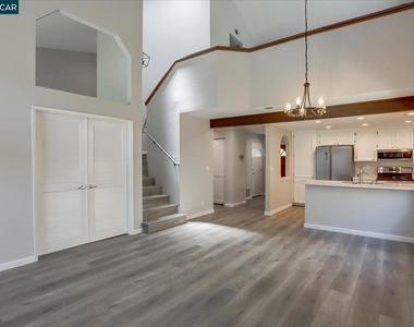 1539 Trimingham Dr - Photo Thumbnail 13