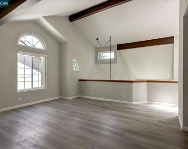 1539 Trimingham Dr - Photo Thumbnail 18