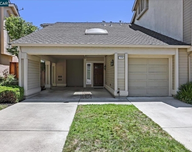 1539 Trimingham Dr - Photo Thumbnail 2