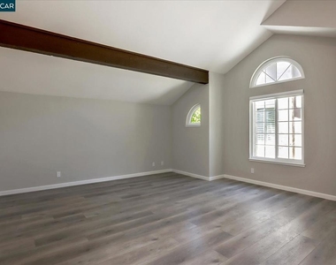 1539 Trimingham Dr - Photo Thumbnail 15