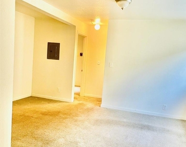 2424 E 24th Street - Photo Thumbnail 6