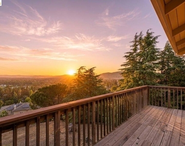 1000 Froyd Rd - Photo Thumbnail 31