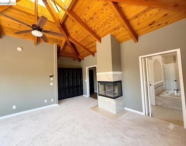 1000 Froyd Rd - Photo Thumbnail 40