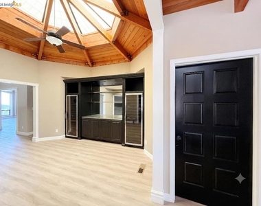 1000 Froyd Rd - Photo Thumbnail 60