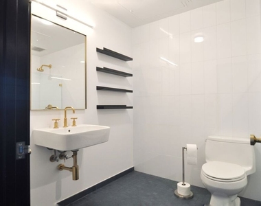 315 E 8th Street - Photo Thumbnail 15